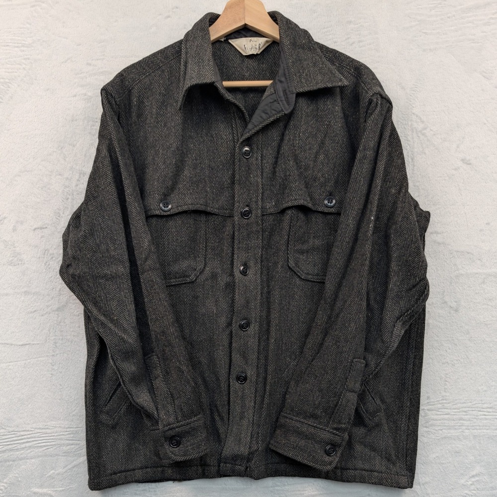 VTG Woolrich Shirt Jacket Men's XL Gray Herringbone Wool Cape Back Workwear 70s